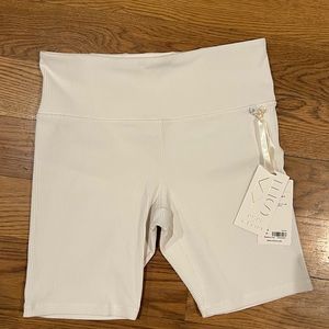 NWT - Alicia Keys x Athleta Ribbed Biker Shorts